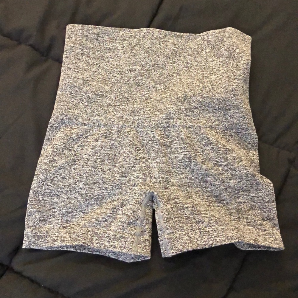 High waisted grey spandex shorts